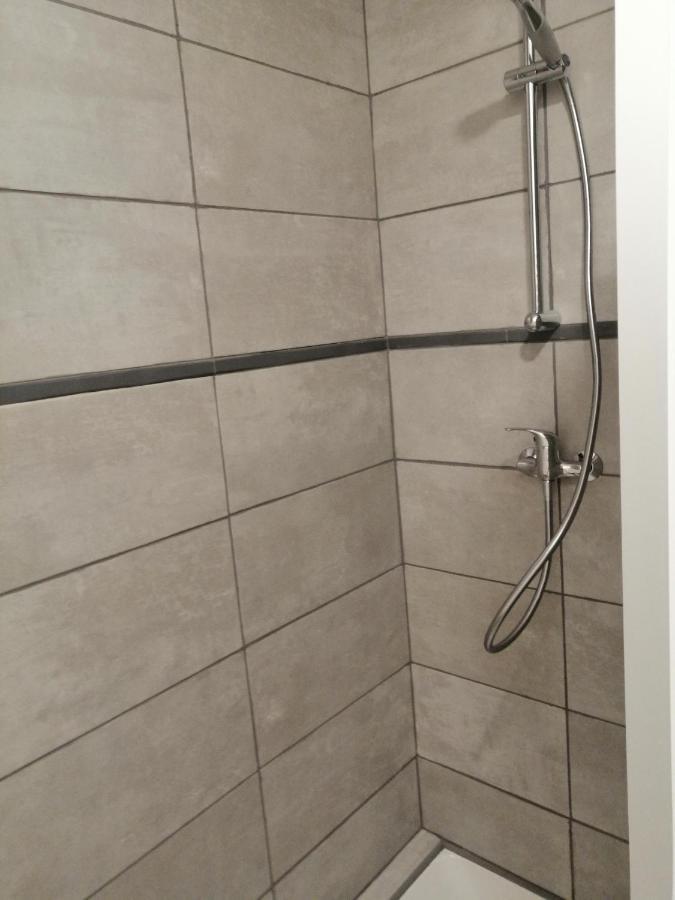 Joyeuse, Superbe Appartement D'Environs 30M2. Ngoại thất bức ảnh